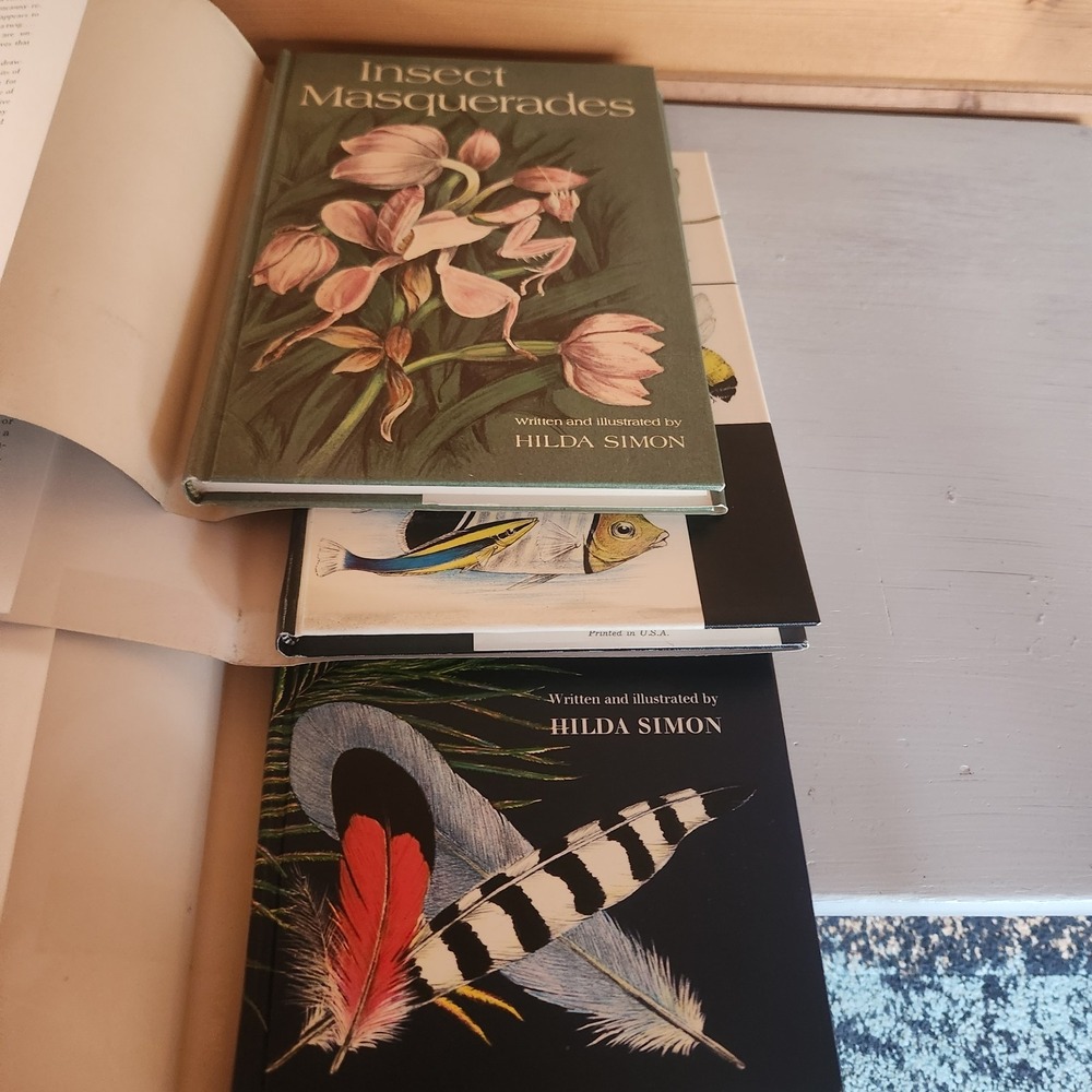 Bundle of 3 vintage Hilda Simon art science books Insects Feathers Parasites‎ - Picture 11 of 12